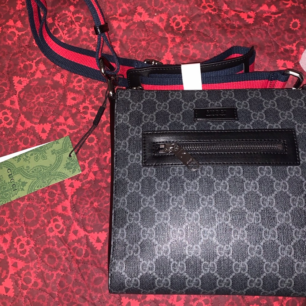 Gucci messenger bag cross body